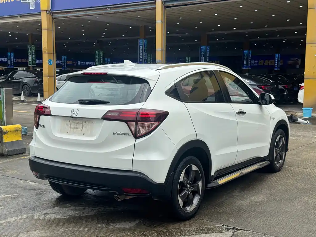 Honda Vezel 2017 — фото 10