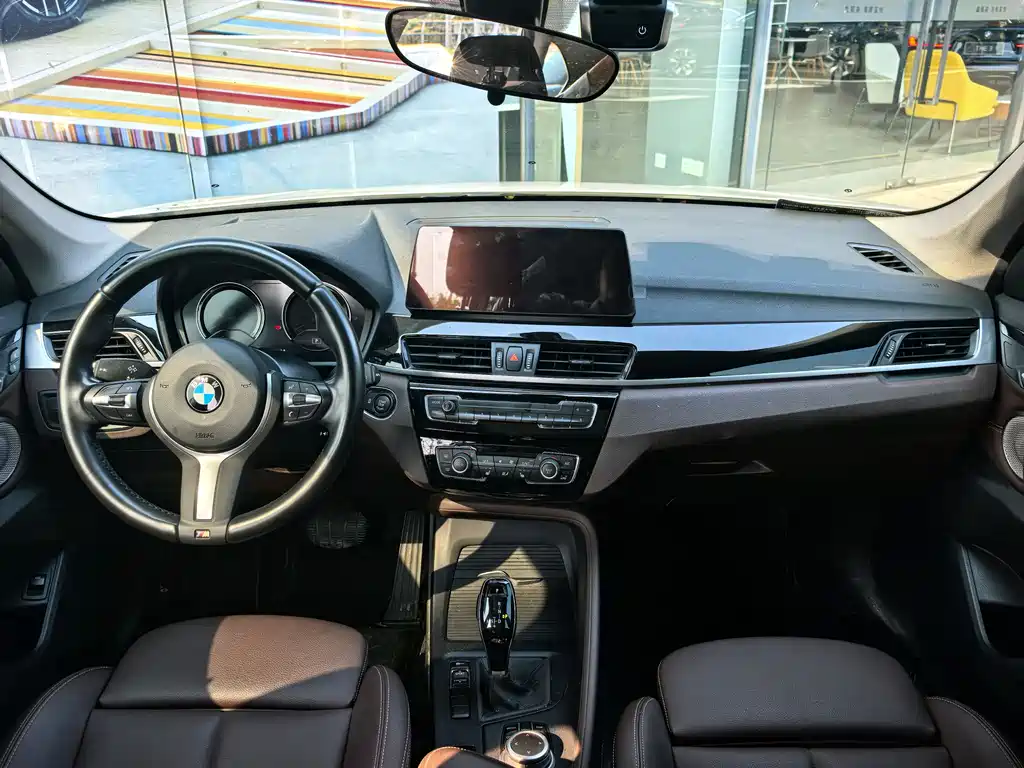 BMW X1 2021 — фото 4
