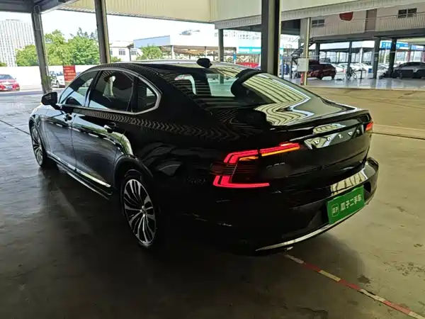 Volvo S90 2024
