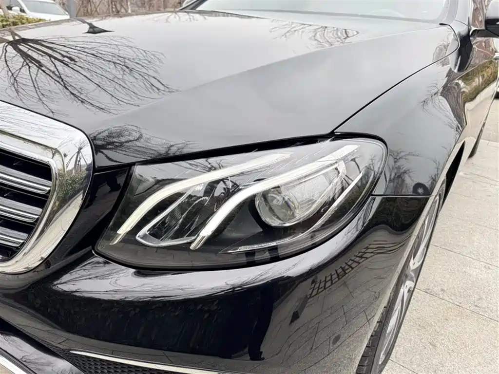 Mercedes-Benz E-Class 2020 — фото 23