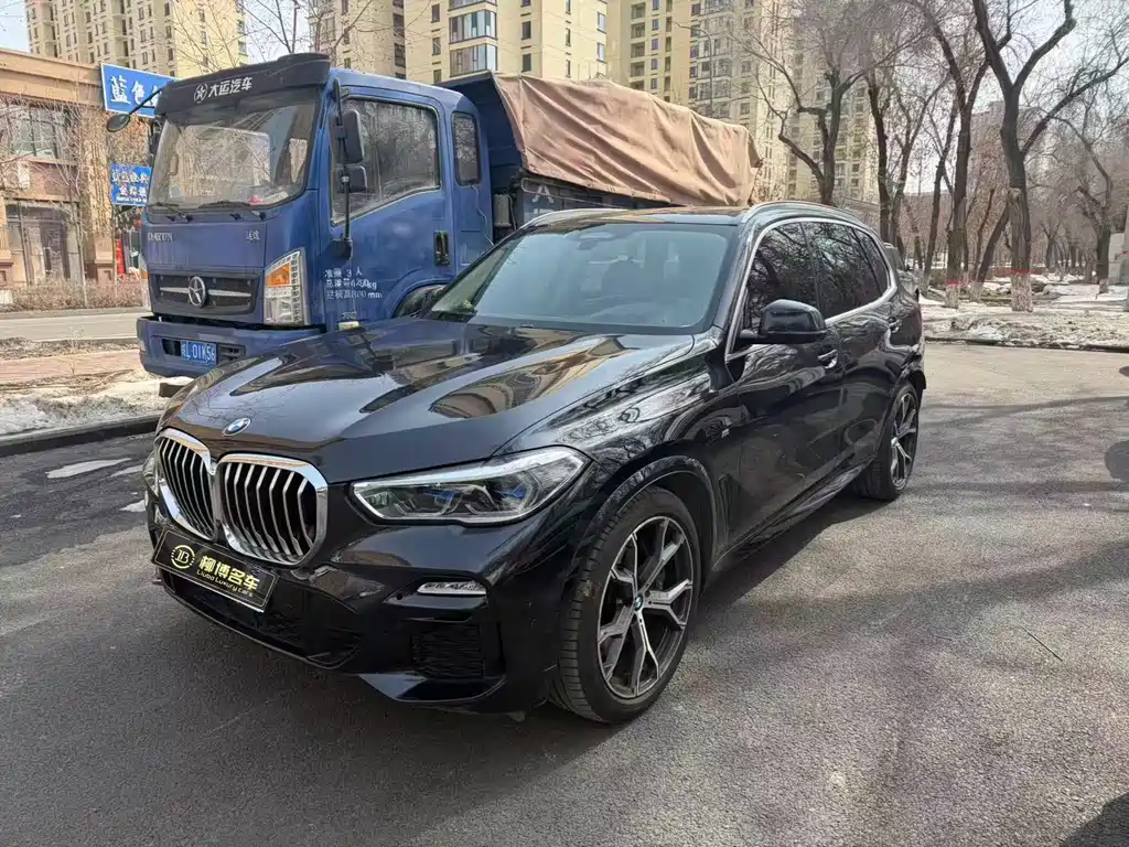 BMW X5 2019 — фото 1