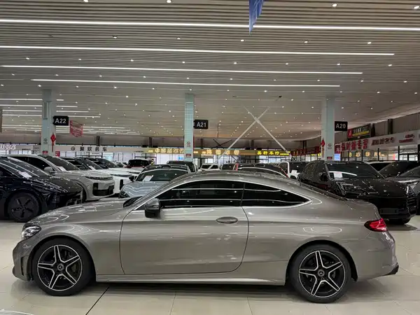 Mercedes-Benz C-Class 2019