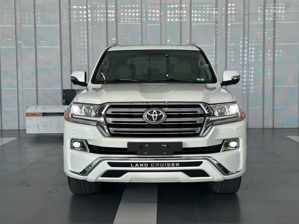 Toyota Land Cruiser 2018 — фото 3