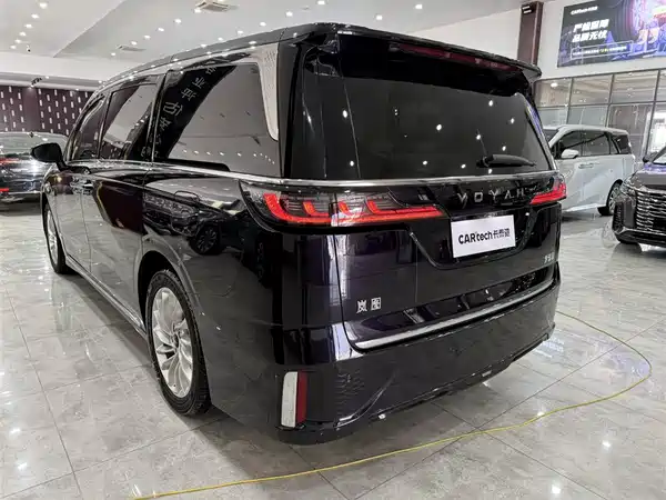 Voyah Dreamer 2022