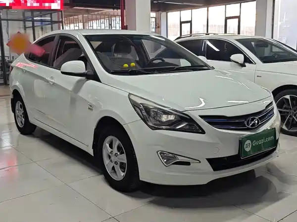 Hyundai Accent 2014