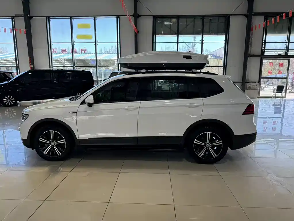 Volkswagen Tiguan L 2019 — фото 15