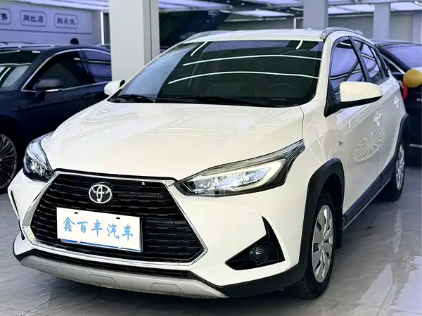 Toyota Yaris L 2023