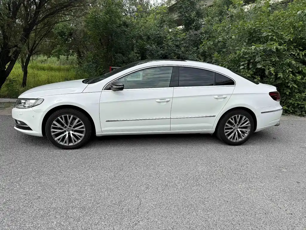 Volkswagen CC 2015 — фото 10