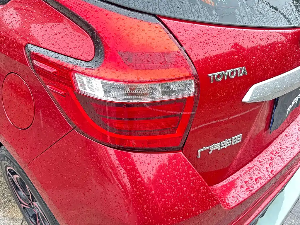 Toyota Yaris L 2017 — фото 15