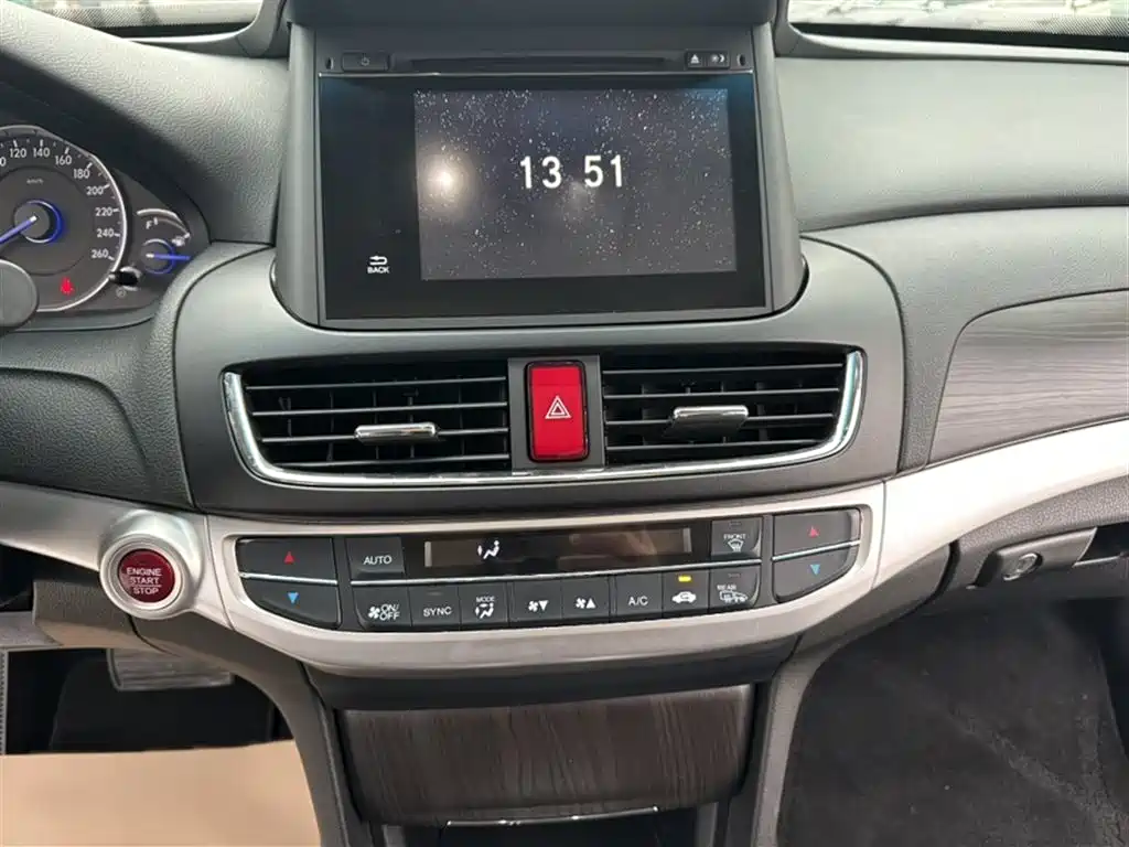 Honda Crosstour 2015 — фото 10