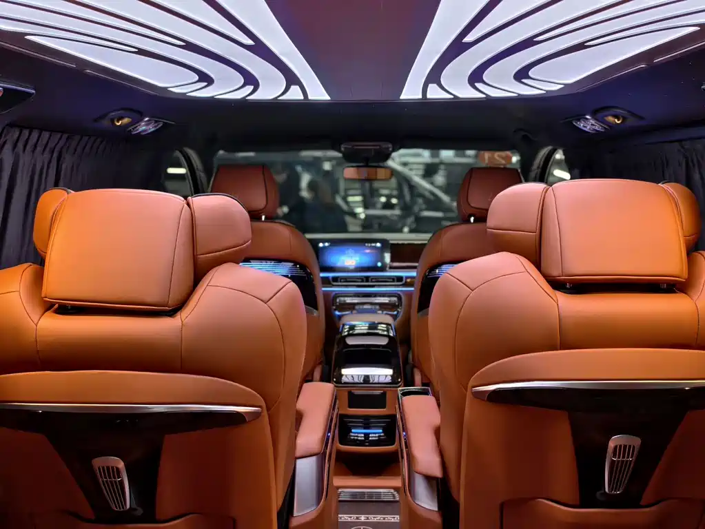 Mercedes-Benz Vito 2023 — фото 12