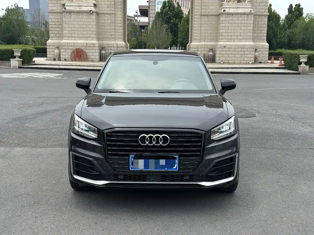Audi Q2L 2020 — фото 2