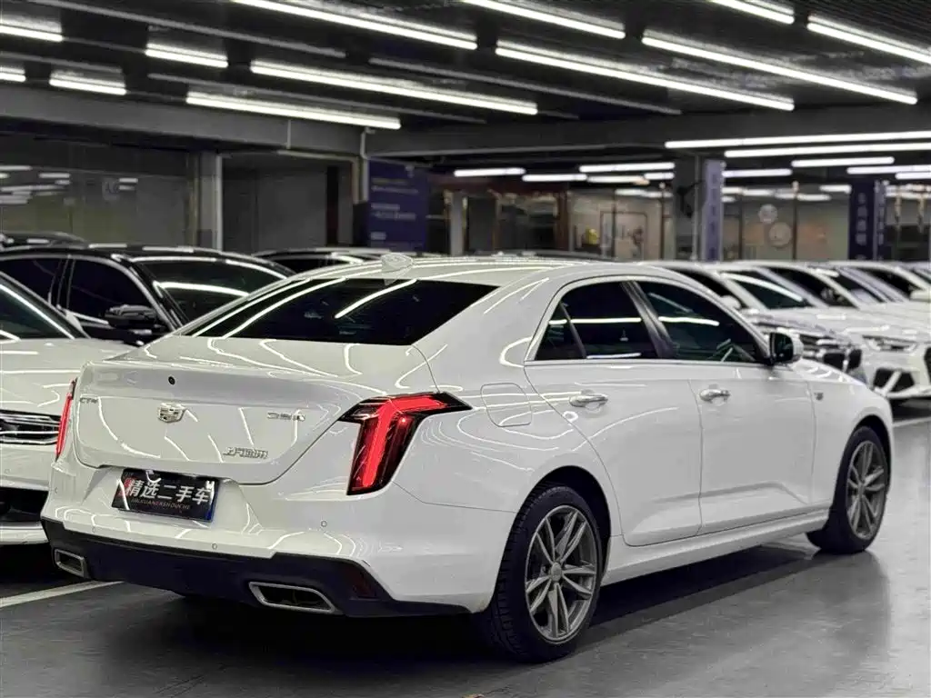 Cadillac CT4 2021 — фото 20
