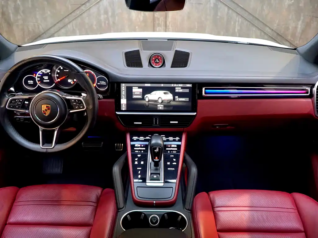 Porsche Cayenne 2019 — фото 12