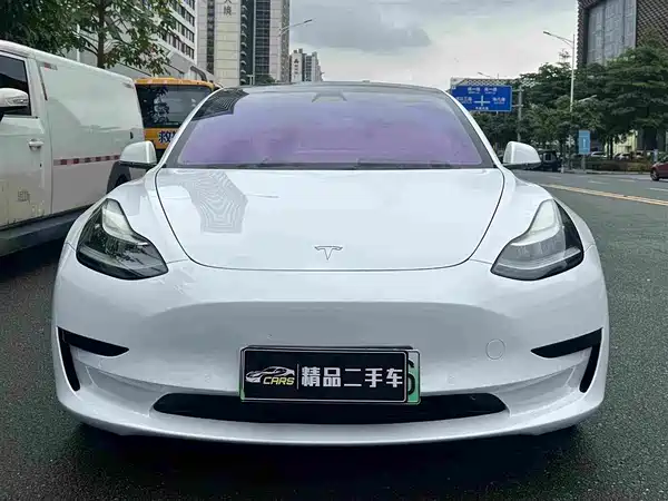 Tesla Model 3 2020