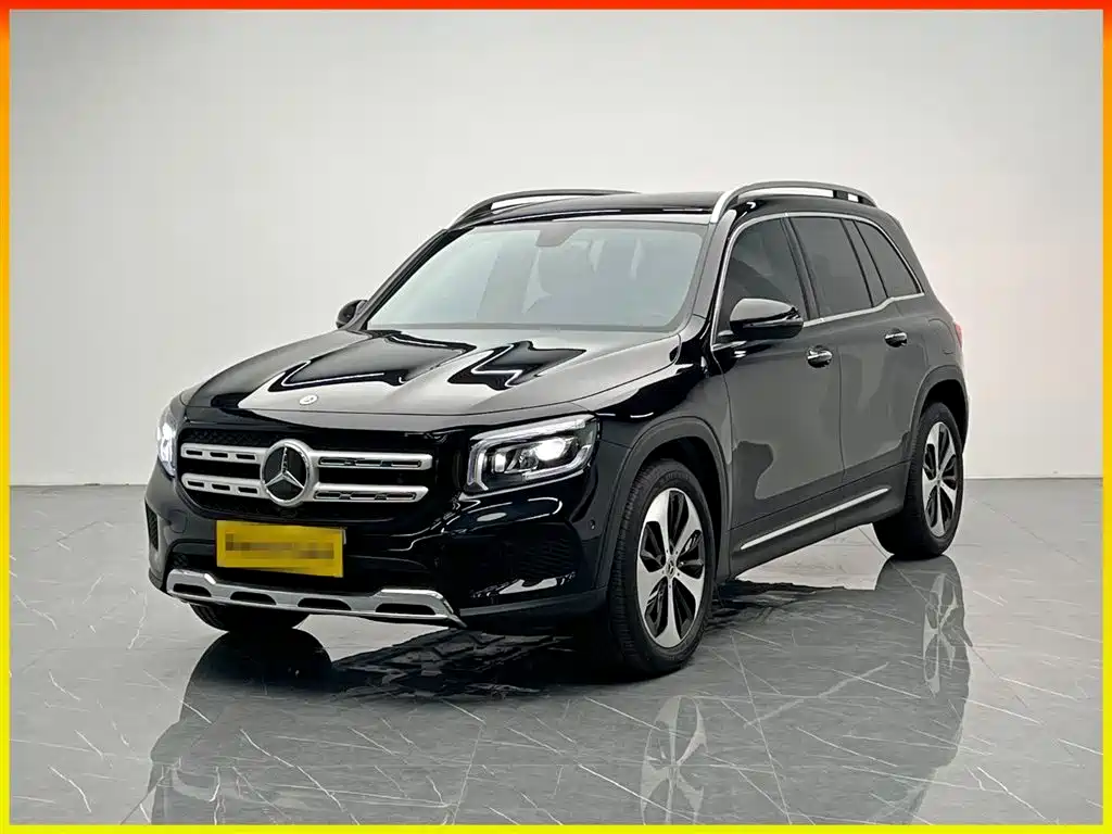 Mercedes-Benz GLB 2023 — фото 1
