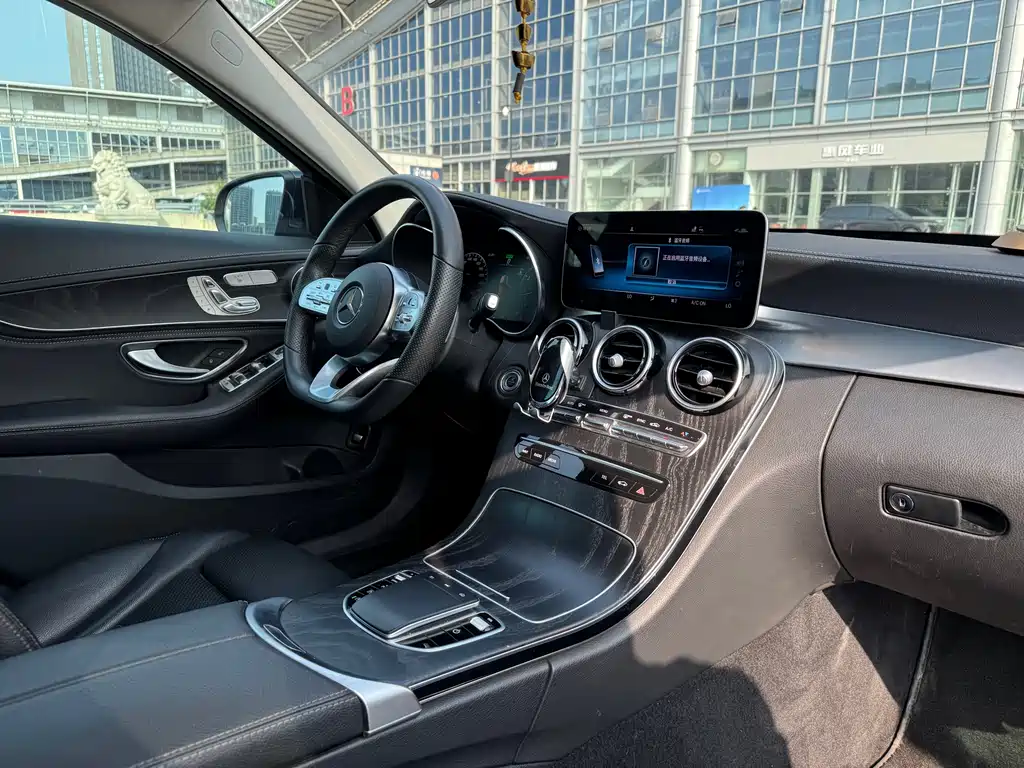 Mercedes-Benz C-Class 2020 — фото 9