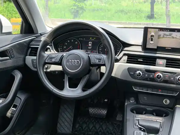 Audi A4L 2019