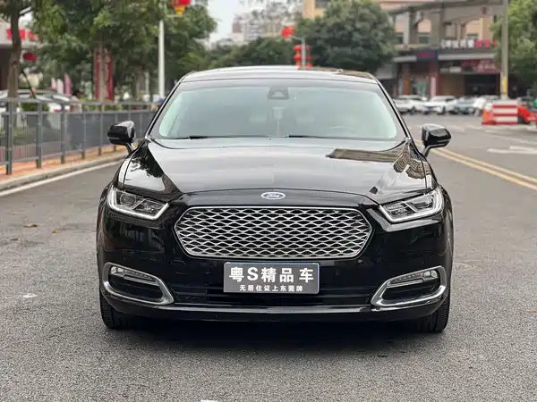 Ford Taurus 2017