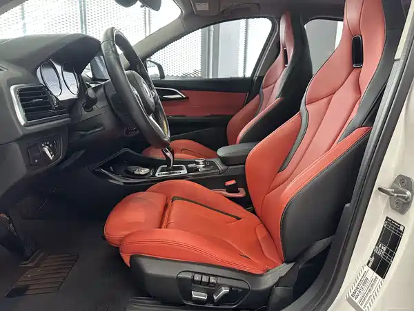 BMW 1 Series 2021