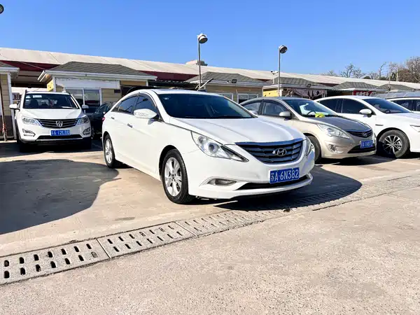 Hyundai Sonata 2013