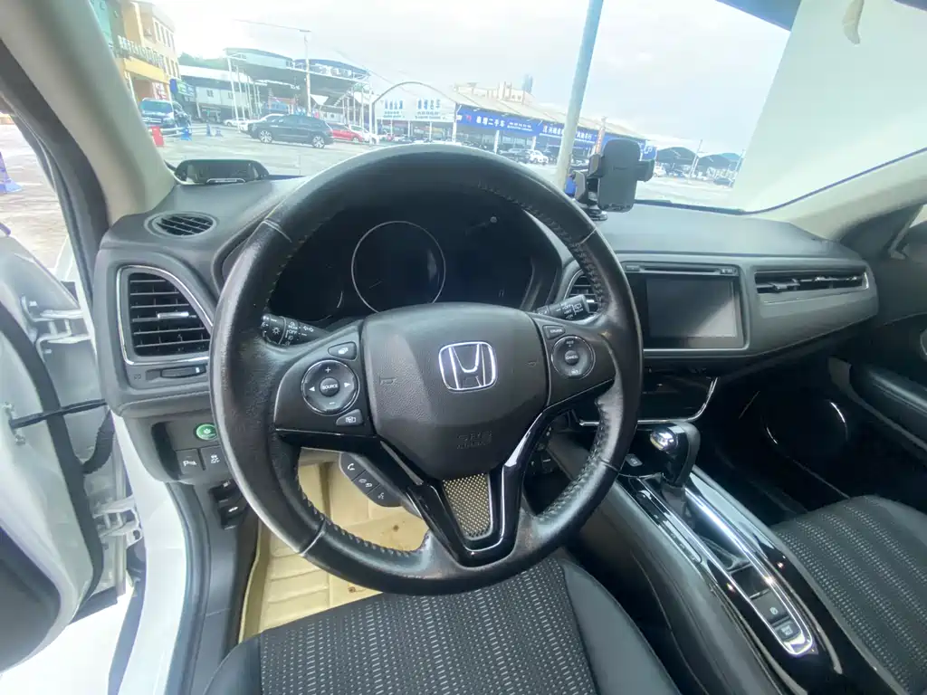 Honda Vezel 2015 — фото 16