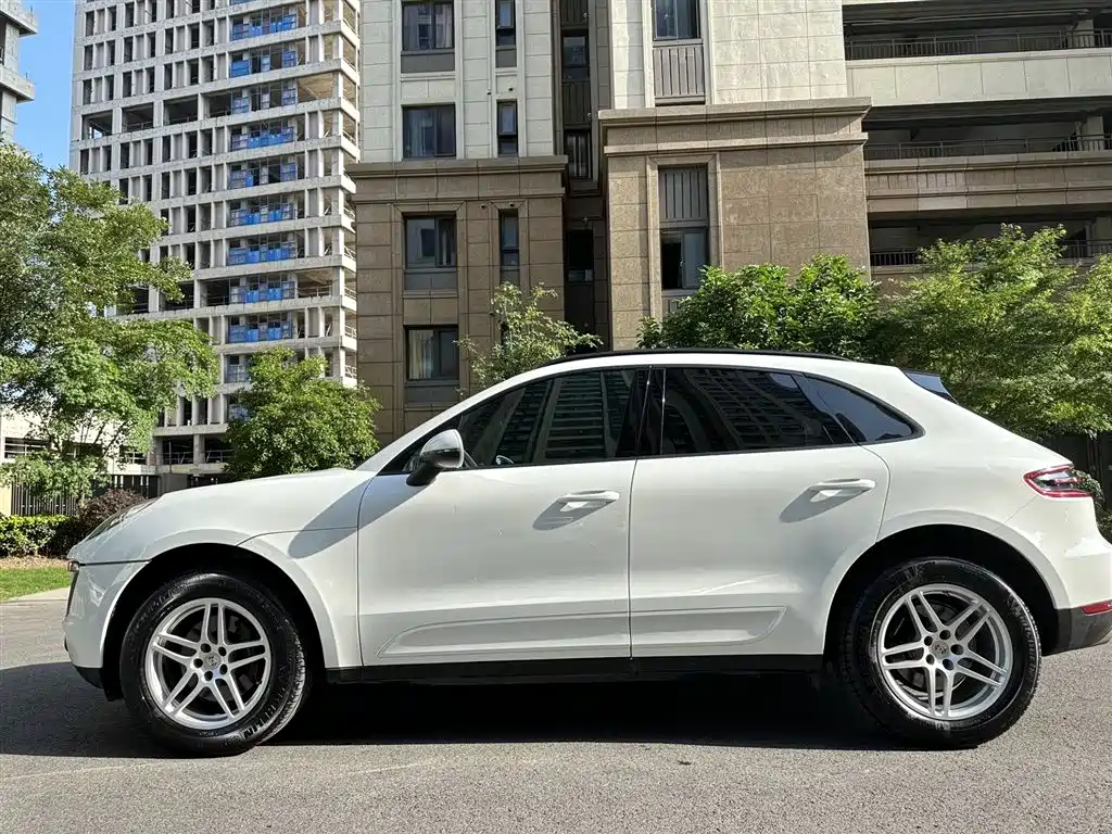 Porsche Macan 2015 — фото 5