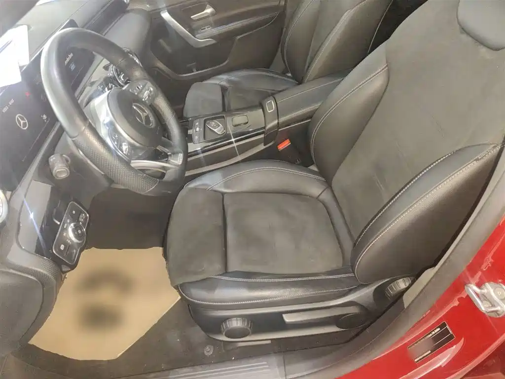 Mercedes-Benz A-Class 2020 — фото 15