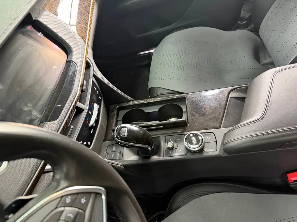 Cadillac CT6 2023 — фото 14