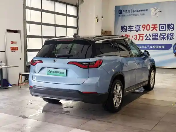 NIO ES8 2019