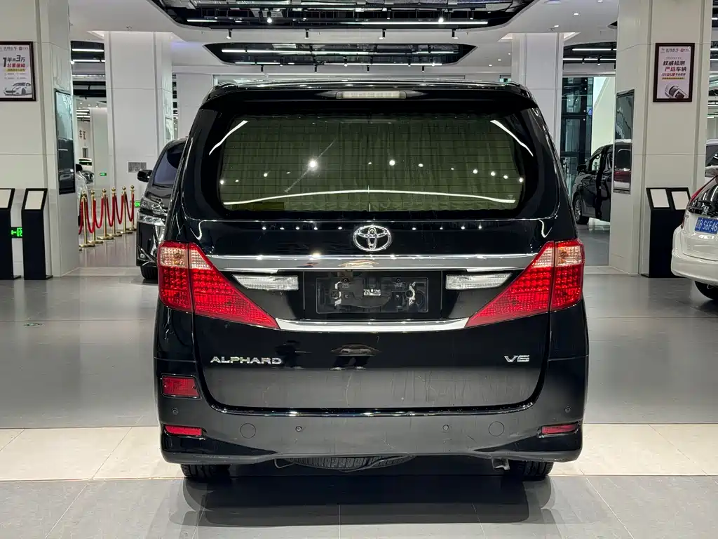 Toyota Alphard 2012 — фото 10