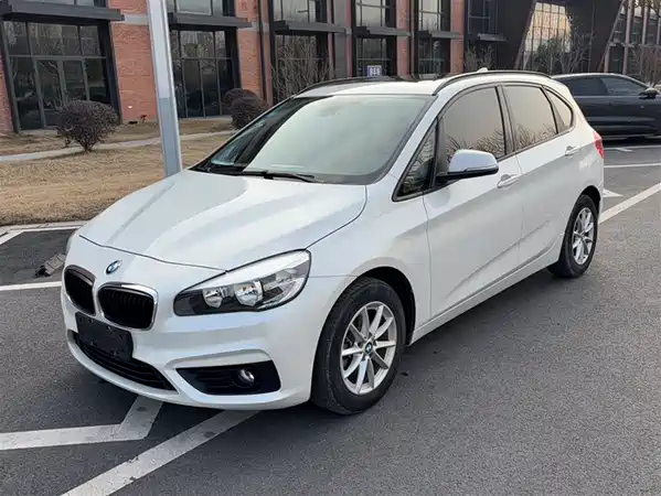 BMW 2 Series Station Wagon 2016