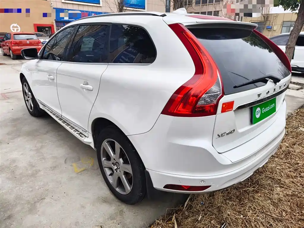 Volvo XC60 2015 — фото 23