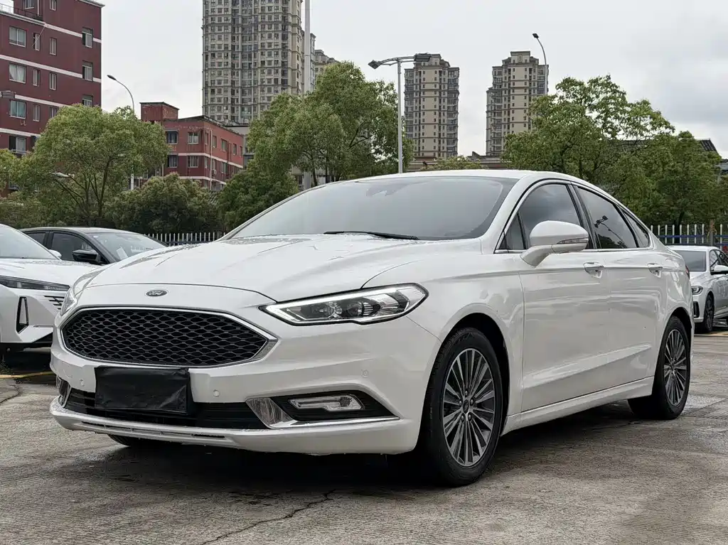 Ford Mondeo 2017 — фото 1