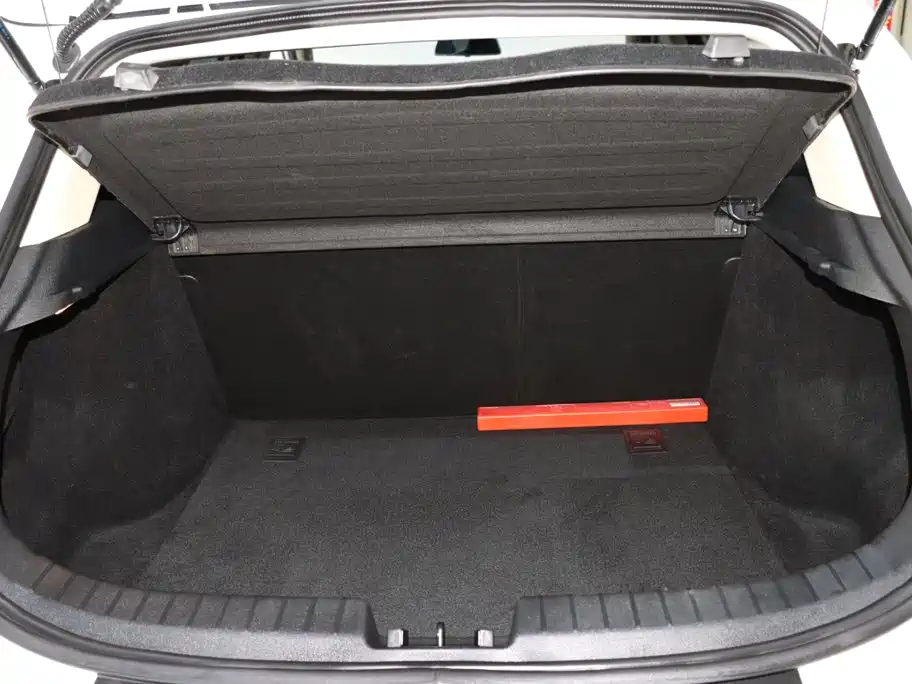 Geely Emgrand GS 2019 — фото 17