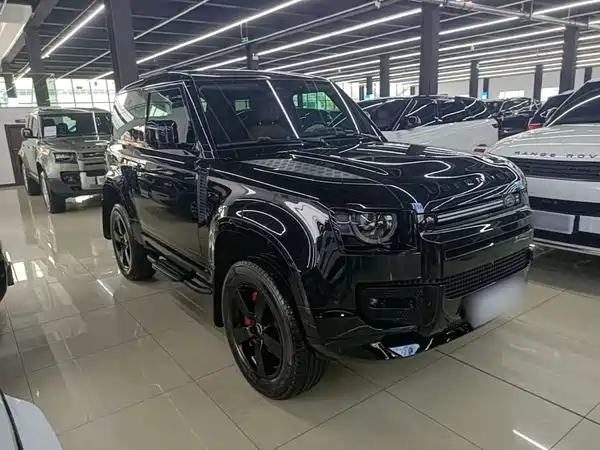 Land Rover Defender 2026
