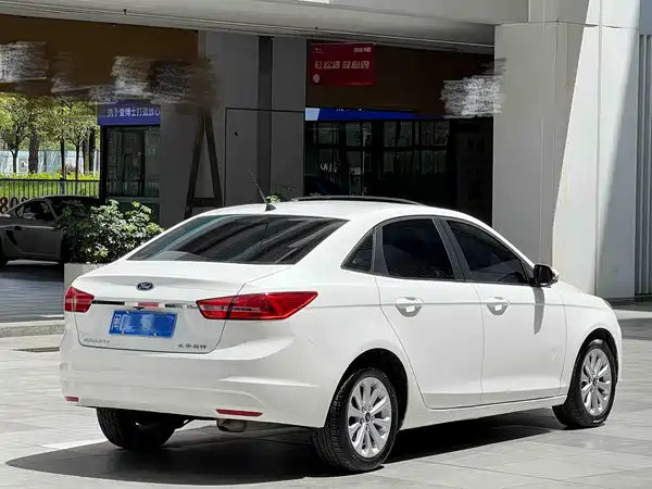 Ford Escort 2017