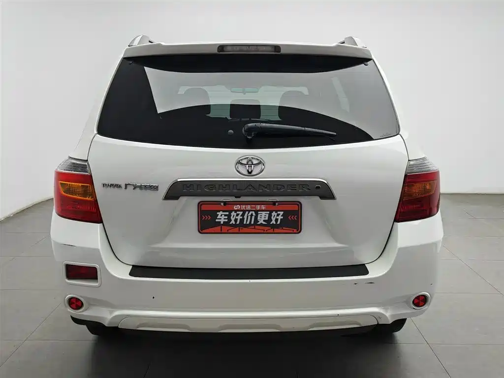 Toyota Highlander 2010 — фото 4