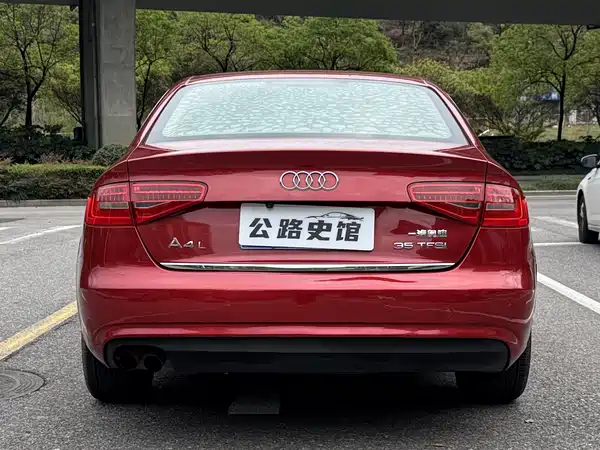 Audi A4L 2013