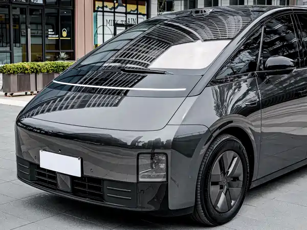 Li Auto MEGA 2025