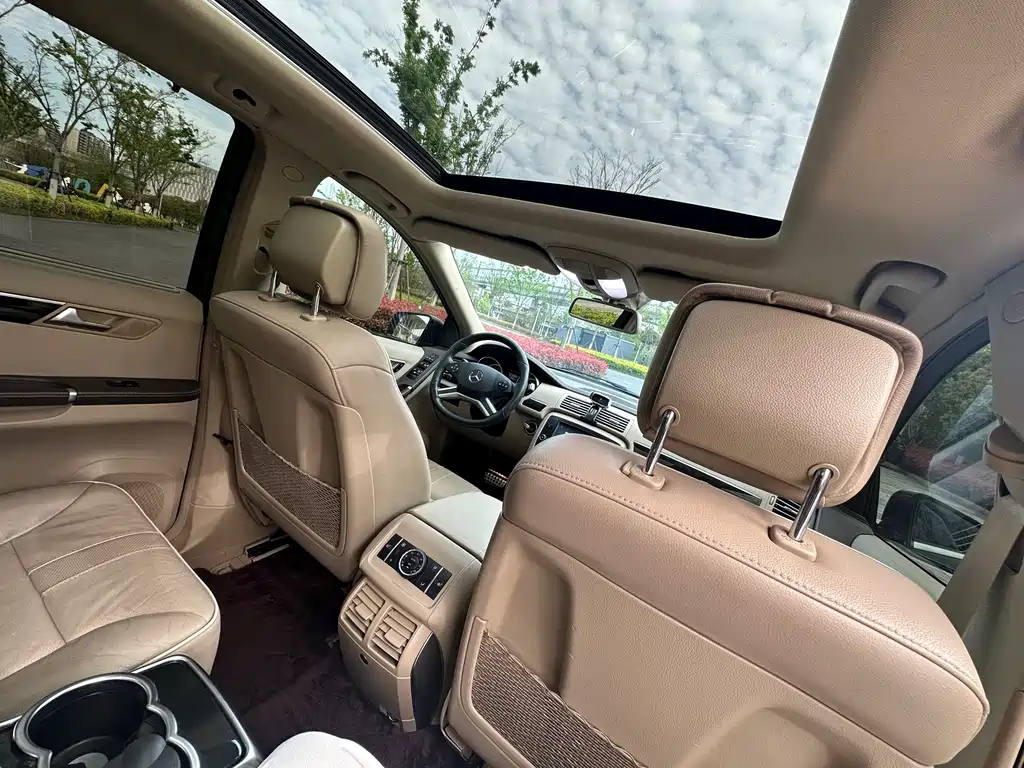 Mercedes-Benz R-Class 2017 — фото 12