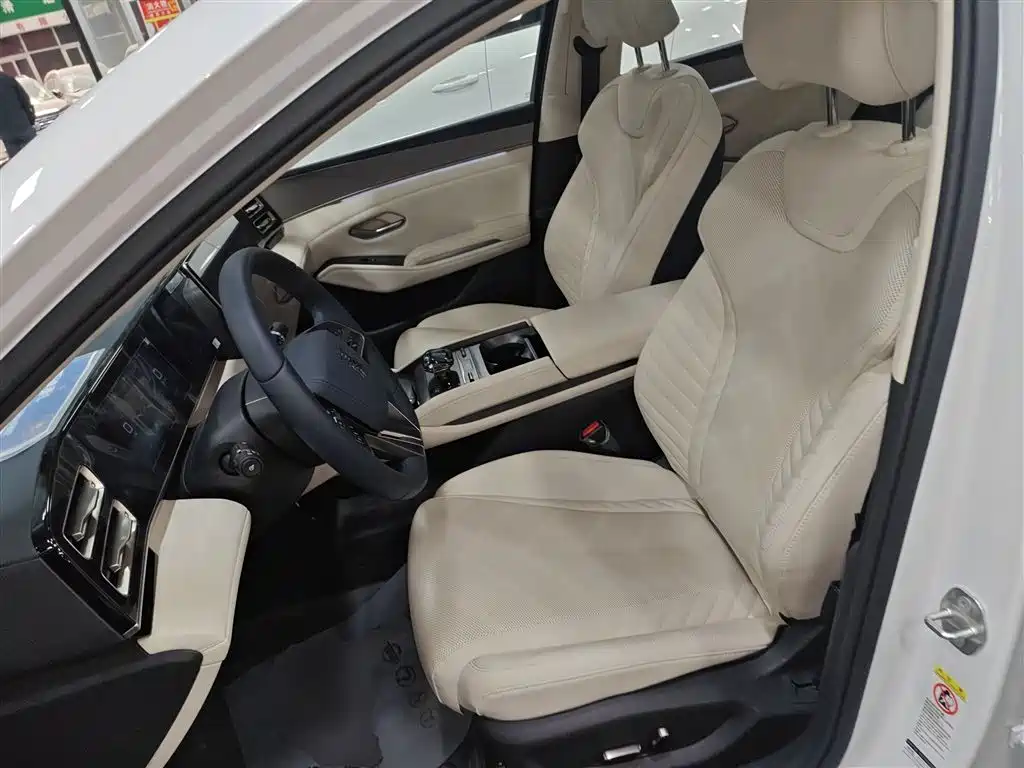 BYD Qin L 2025 — фото 15
