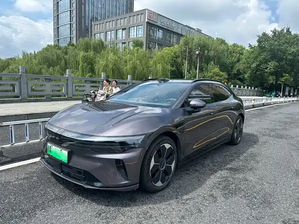 Zeekr 007GT 2025