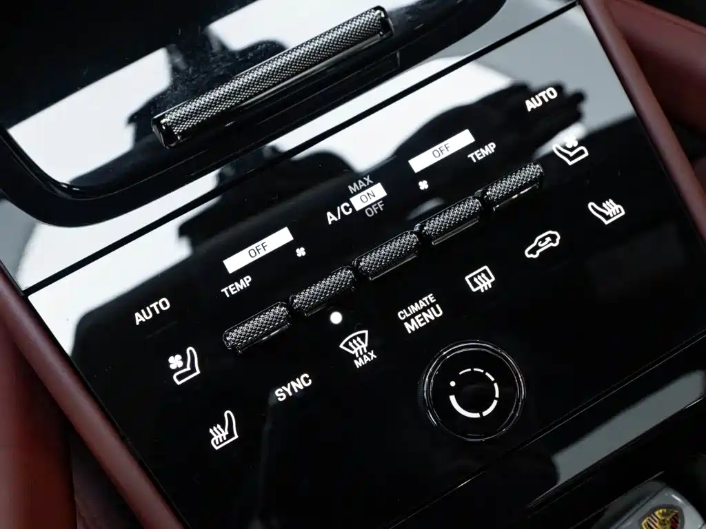 Porsche Cayenne 2024 — фото 19