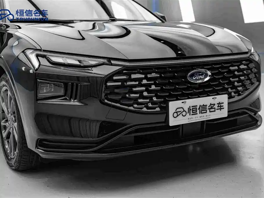 Ford Mondeo 2025 — фото 9