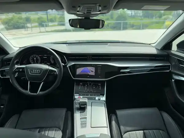 Audi A6L 2022