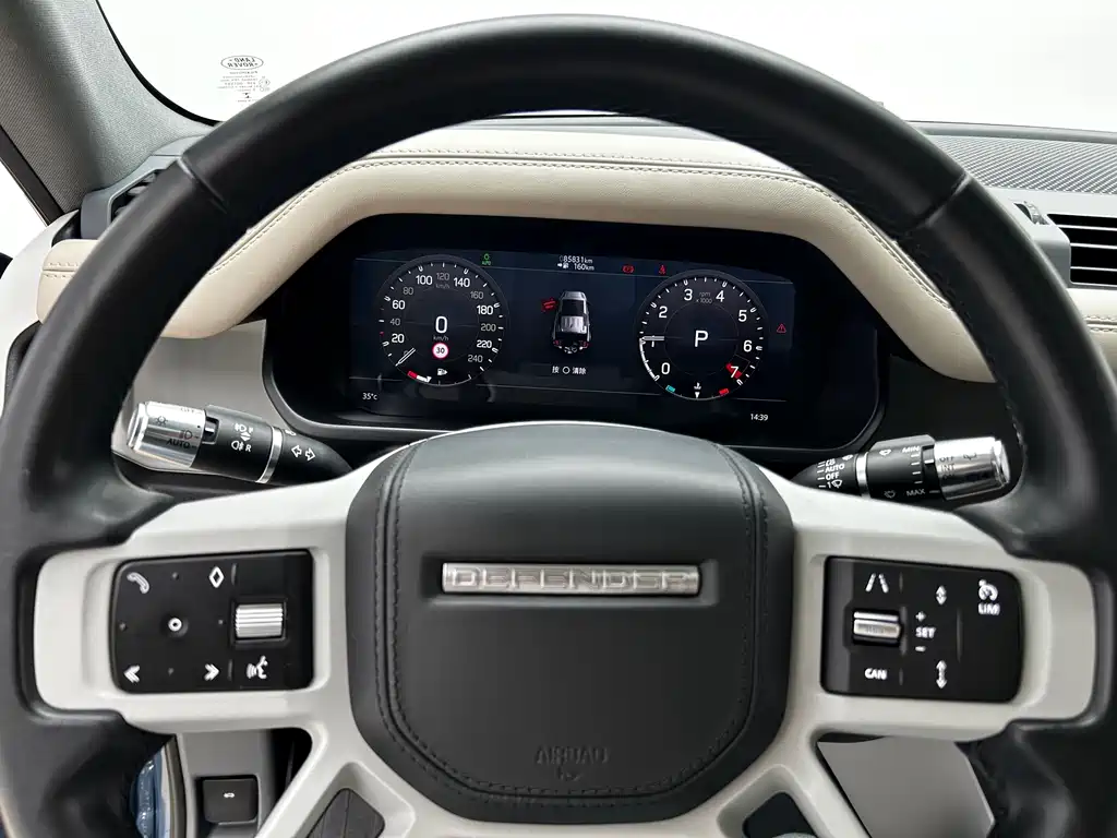 Land Rover Defender 2021 — фото 12