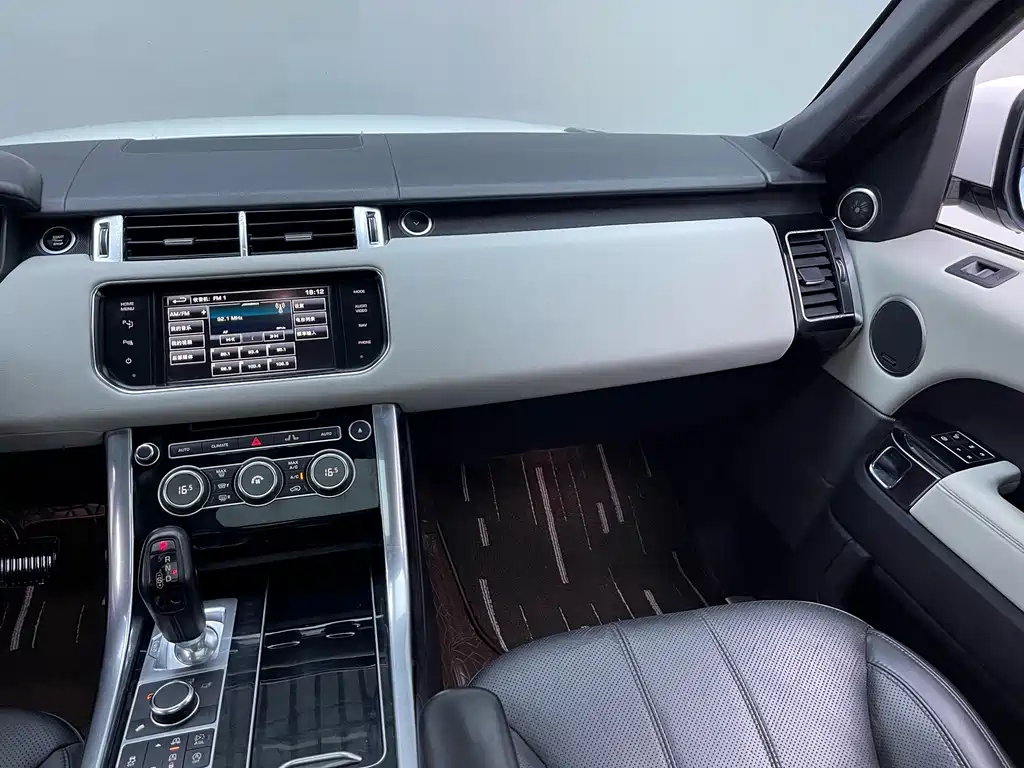 Land Rover Range Rover Sport 2014 — фото 5