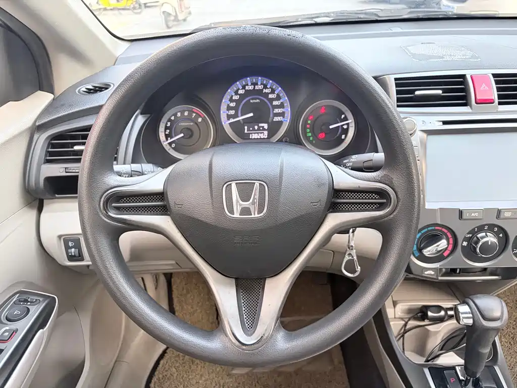 Honda City Classic 2013 — фото 14
