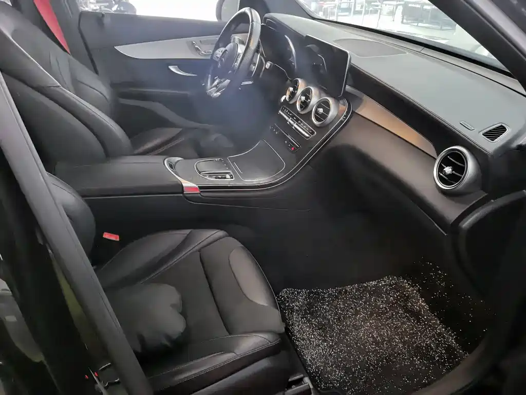 Mercedes-Benz GLC AMG 2021 — фото 23